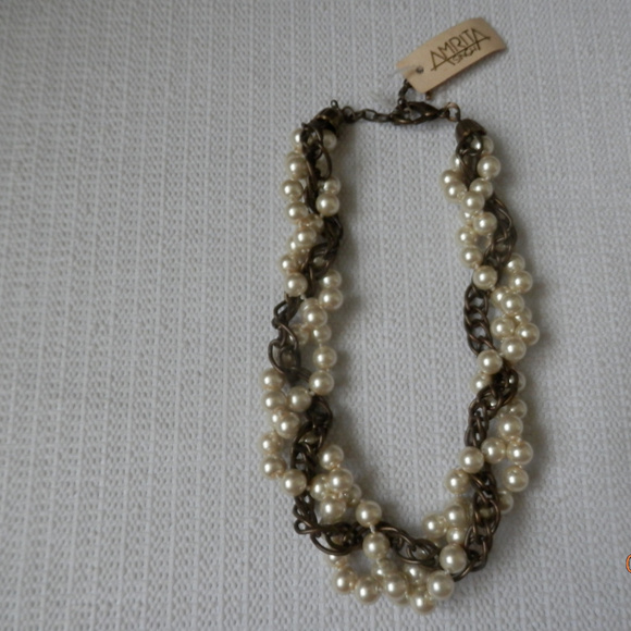 Amrita Singh Jewelry - Amrita Singh pearl necklace